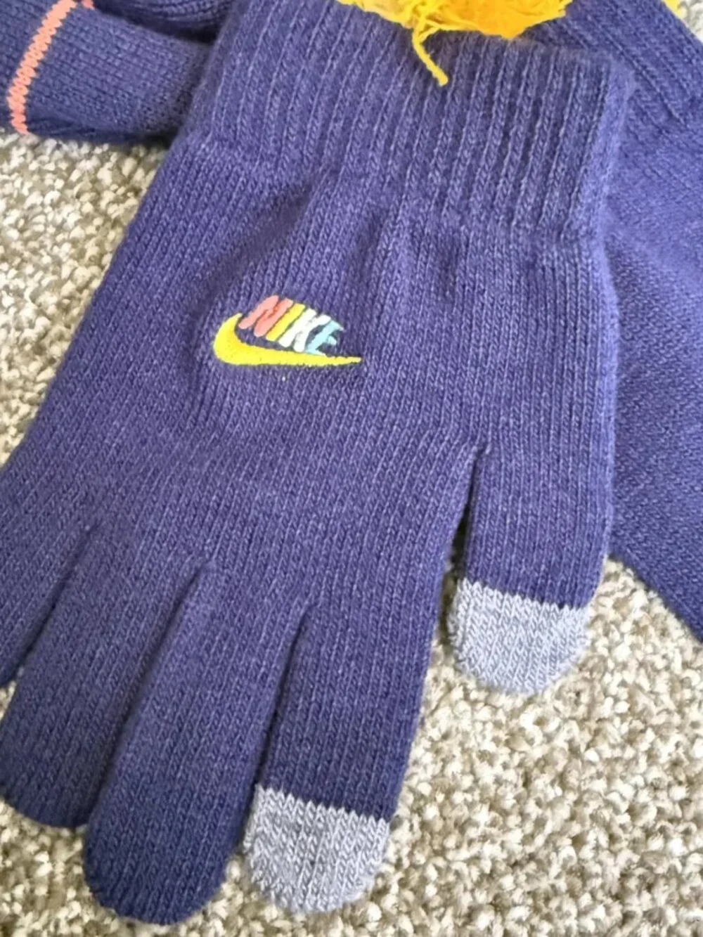 Nike Kids 2-Piece Winter Set Navy Striped Beanie Pom Touchscreen Gloves NWT